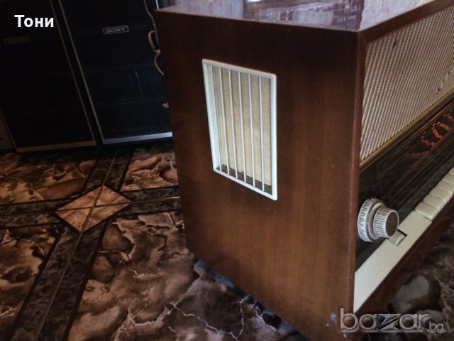 Радио ''МЕЛОДИЯ 10'', снимка 4 - Плейъри, домашно кино, прожектори - 18967261