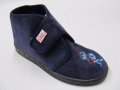 Български пантофи синьо кадифе, снимка 1 - Бебешки обувки - 17643787