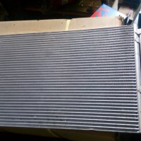 Нов климатичен радиатор за Ford Cmax u Focus, снимка 1 - Части - 25612988