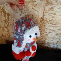 Коледна фигура Снежен човек с шапка шал и ръкавички H16см, снимка 9 - Декорация за дома - 23220805