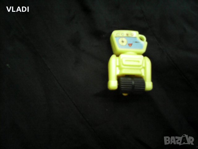 Жълто роботче, снимка 1