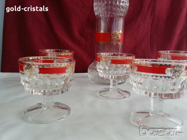 Гарафа и чаши с златни кантове  италия маркиран, снимка 6 - Антикварни и старинни предмети - 20688925