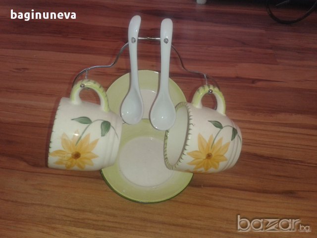 Нов сервиз от 2бр. чаши за кафе от порцелан със стойка, снимка 5 - Сервизи - 13270375