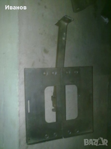 Стенна стоманена стойка за телевизор продавам, снимка 1