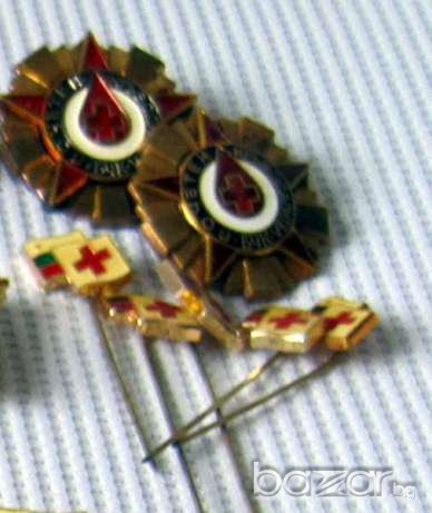 Копчета, военни отличия, петлици, вензели, звезди, медали, лъвчета, значки от БА, БЧК и др. , снимка 11 - Антикварни и старинни предмети - 18005885