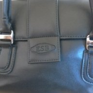 черна дамска чанта с 2 вътрешни отделения, снимка 1 - Чанти - 10408980