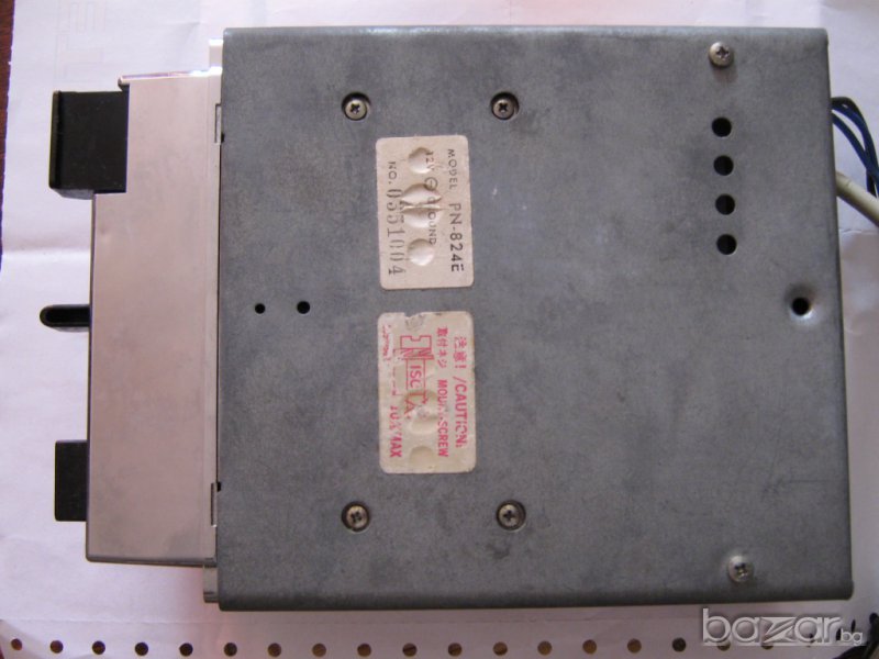 Продавам класически касетен дек за кола "КЛАРИОН", снимка 1