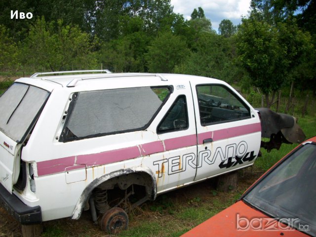 На части Jeep Cherokee 4.0i,1989г,3врати,6цилиндров,171к.с,5скорости механични, снимка 6 - Автомобили и джипове - 16881748