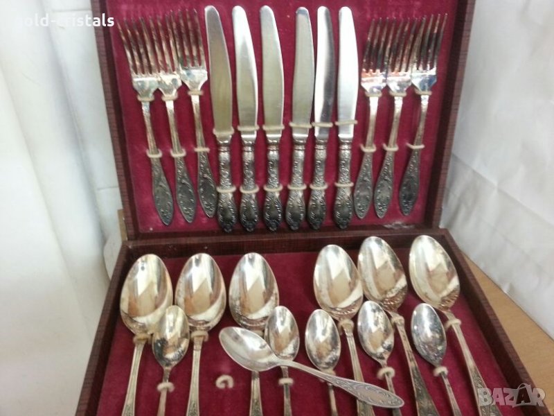 Сервиз посребрени прибори в куфарче, снимка 1