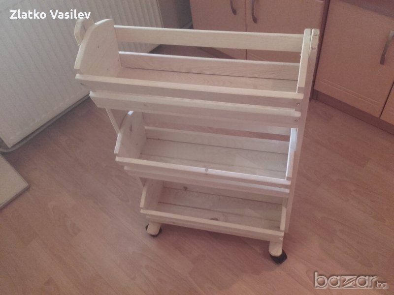 Дървен стелаж, снимка 1