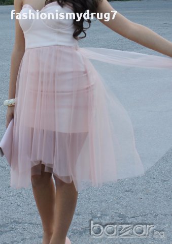 Кремава официална луксозна рокля с воал BERSHKA,S, снимка 1 - Рокли - 12662694