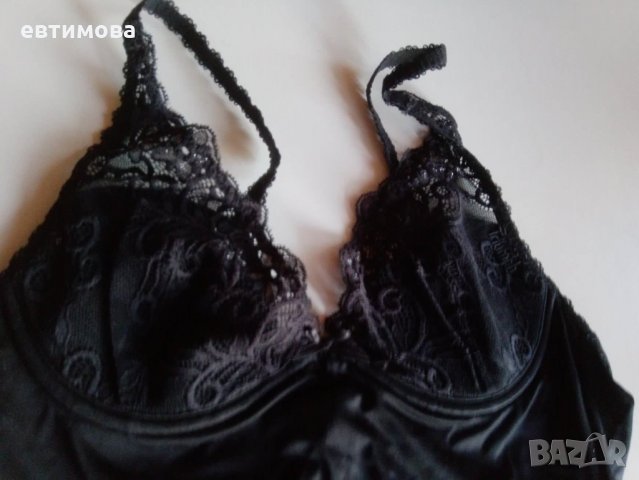 Бюстие Triumph, размер S, снимка 2 - Бельо - 25857542