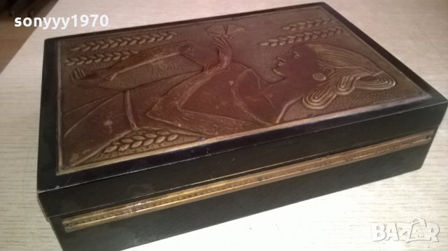 стара кутия-дърво с обков мед/месинг-25х16х6см