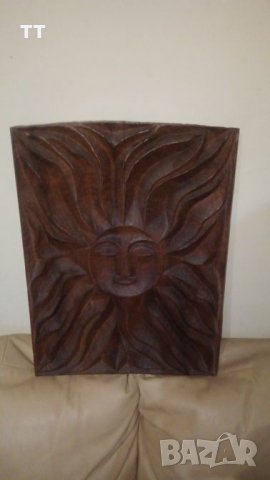 Уникална дърворезба върху орех