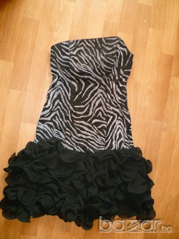 Красива елегантна рокля, снимка 4 - Рокли - 6395088