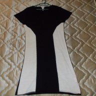 Черна рокля с бяло отпред, снимка 1 - Рокли - 9262583