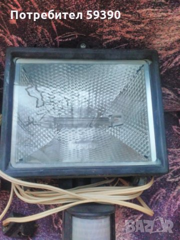 Халогеннa лампа със сензор, снимка 1