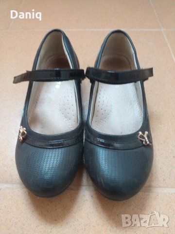 Черни, снимка 1 - Детски обувки - 24962738