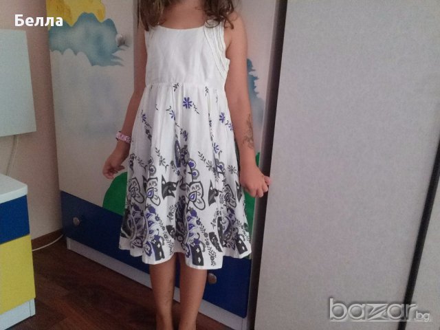 бенетон страхотна рокля, снимка 1 - Детски рокли и поли - 11440166
