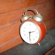 Старинен червен будилник, снимка 5 - Антикварни и старинни предмети - 12203514