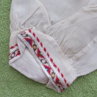  Ръчно бродирана копринена блуза от 70-80 години на ХХ в., снимка 4 - Други ценни предмети - 24231884