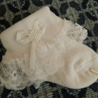 Чисто нови бели бебешки чорапки - много красиви и нежни, снимка 1 - Други - 23785885
