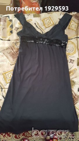 Черна рокля