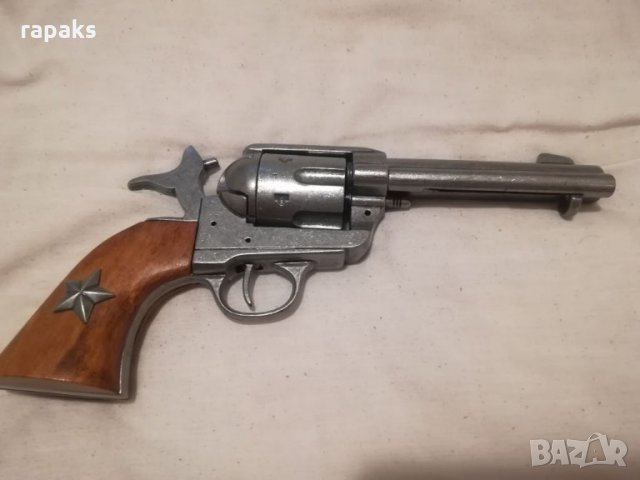 Револвер Колт 45, пистолет-реплика на каубойската класика