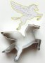 Пегас Летящ кон метална форма резец за сладки тесто фондан, снимка 1 - Форми - 24481740