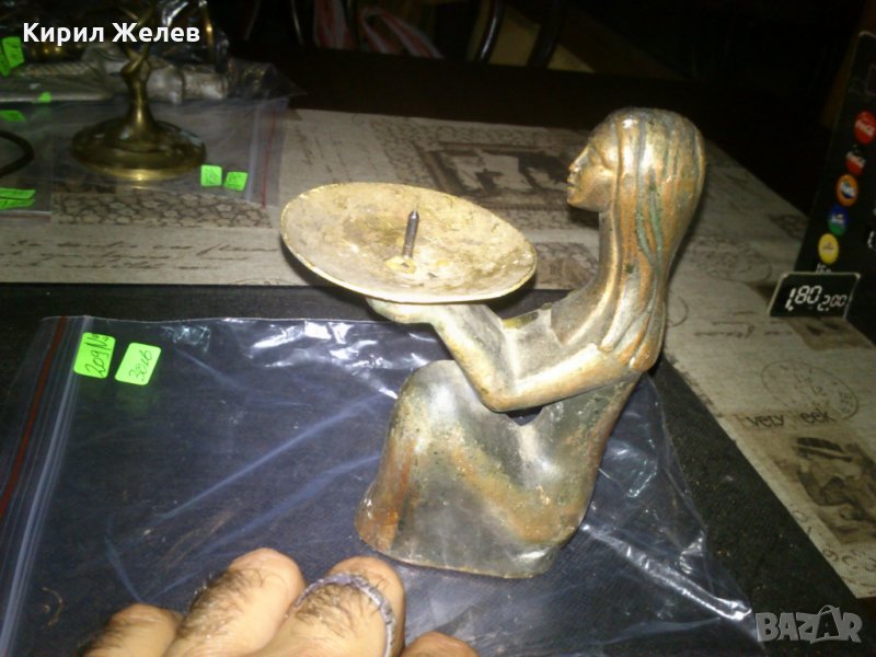 Стара метална статуетка - свещник, снимка 1