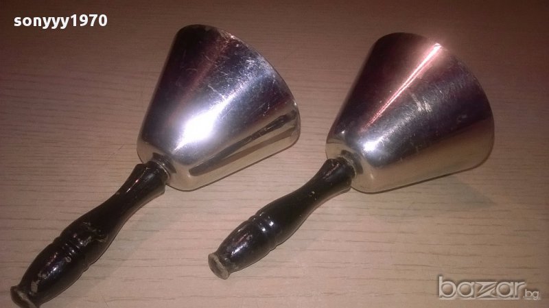 Камбани-2бр с ковани пирони-12х7см-внос швеицария, снимка 1