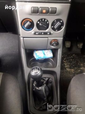 Опел зафира, 2.0DTI6+1 само на части, снимка 6 - Автомобили и джипове - 21071611