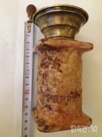 Стара мелничка за пипер. , снимка 5 - Антикварни и старинни предмети - 23034221