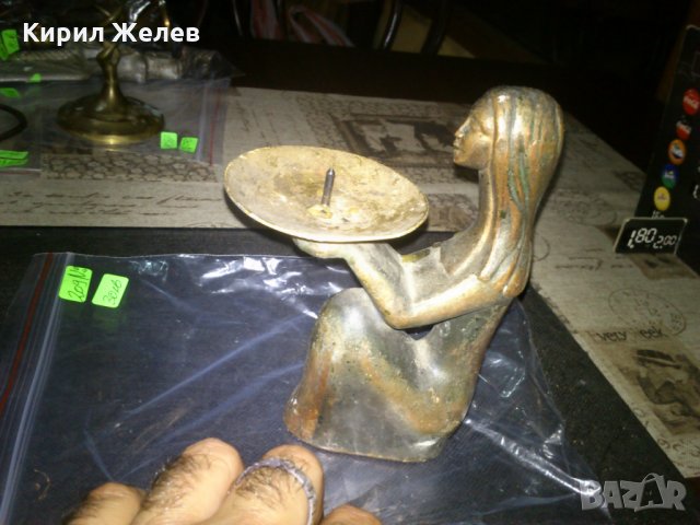 Стара метална статуетка - свещник