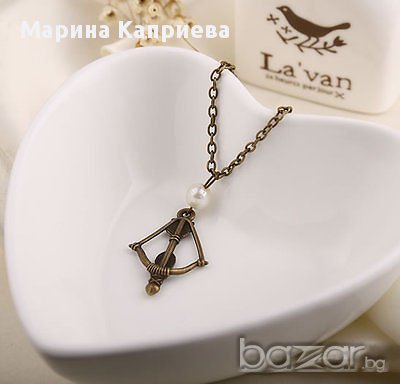 Колие "Игрите на глада".В наличност два цвята /К-72/, снимка 3 - Колиета, медальони, синджири - 11288201