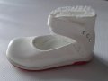  Бели, лачени обувки  за момиче, елегантни, ортопедични с лепенка, снимка 1 - Детски маратонки - 9767318