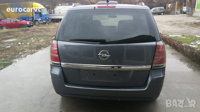на части Opel Zafira 1.9 CDTI COSMO, снимка 6 - Автомобили и джипове - 23690158