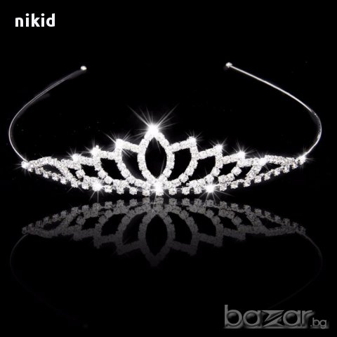 фина сребриста златиста корона диадема с камъчета тиара дамска детска, снимка 3 - Аксесоари за коса - 17336160