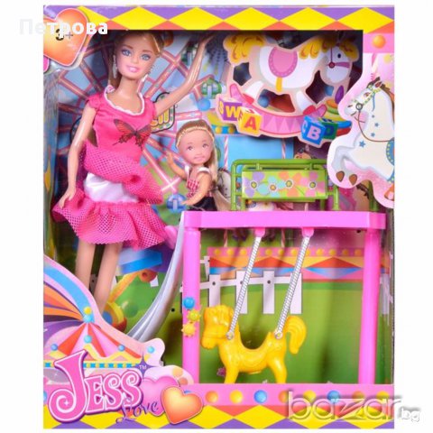 Кукли-майка с дете и пързалка