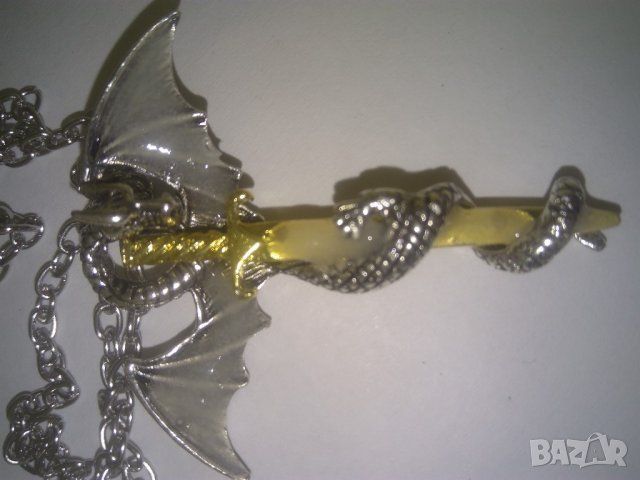 Game Of Thrones Луминисцентно колие светещо в тъмното(синя светлина), снимка 4 - Други - 21502904