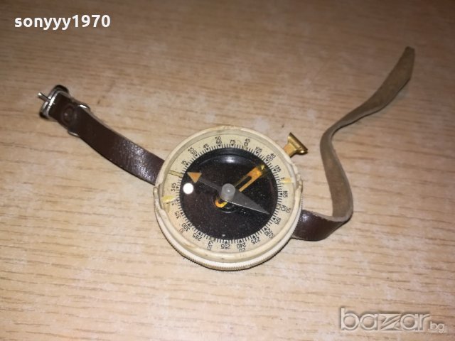 АНТИК-компас-руска ретро колекция с кожена каишка-водомер, снимка 1 - Колекции - 20576322