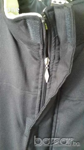 Чисто ново оригинално Umbro яке, снимка 4 - Якета - 19169180