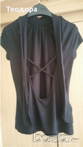Елегантна блуза поло яка и гол гръб, снимка 1 - Тениски - 18219592