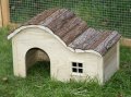 Къщичка за гризачи с извит покрив - Модел: 82757, снимка 1 - Декоративни зайчета - 25406152