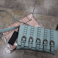 НОВА чанта / клъч / плик в син и розов цвят на НАМАЛЕНИЕ , снимка 4 - Чанти - 26068102