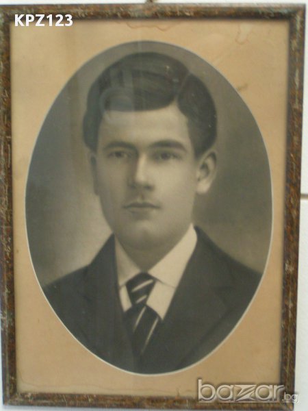 20-те години Стара картина с рамка портрет на мъж акварел , снимка 1