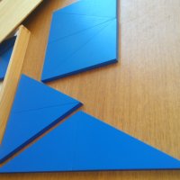 Правоъгълни разностранни триъгълници Монтесори 12бр. в кутия, снимка 4 - Образователни игри - 24999377