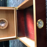 махагонова кутия за пури (има хумидор), снимка 3 - Антикварни и старинни предмети - 25675449