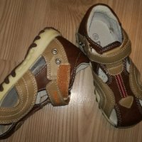 Детски сандали , снимка 3 - Детски сандали и чехли - 25979151