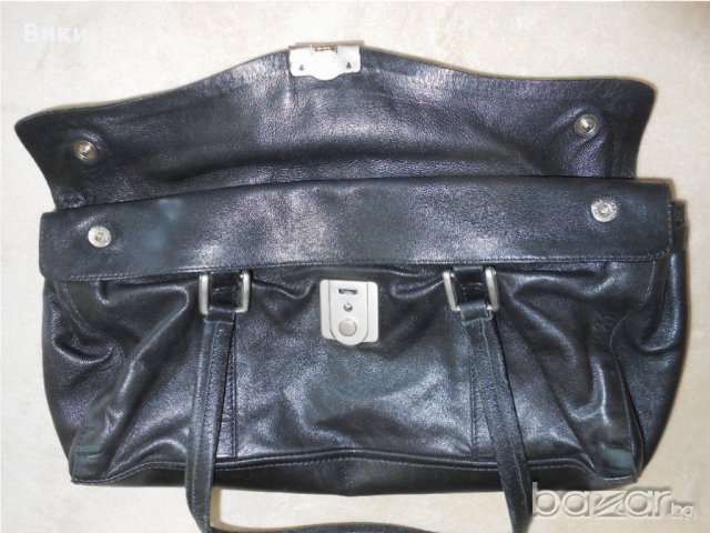Дамска малка черна чанта   Prada 100 % кожа